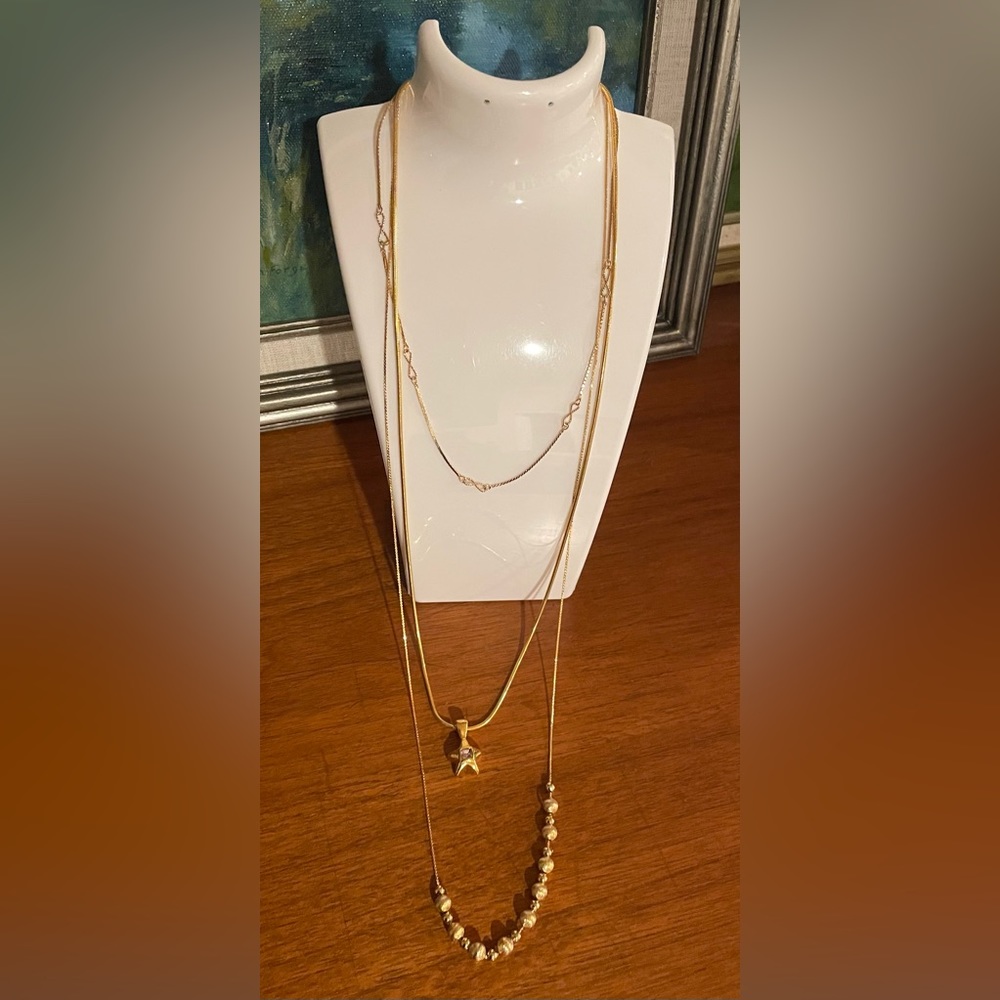 Gold Tone Necklaces (3) gold beads star pendant with a white crystal - Picture 1 of 5